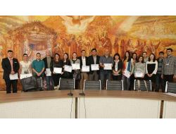 Melikşahlı Öğrenciler Gürcistan'da Seminere Katıldı