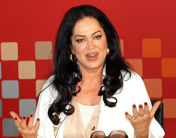 TÜRKAN ŞORAY'DAN GENÇ OYUNCULARA ÖĞÜTLER