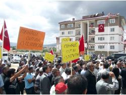 Bakan Yılmaz'a Pankartlı Birleşme Tepkisi