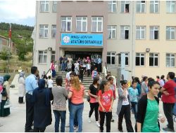 Acıpayam'da Sbs'ye 881 Öğrenci Katıldı