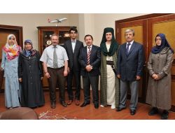 Arapça Hitabette Türkiye Birincisi Olan Hondi Vali Balkanlıoğlu'nu Ziyaret Etti