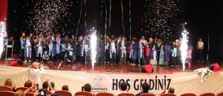 Menderes Koleji, İlk Mezunlarını Uğurladı!