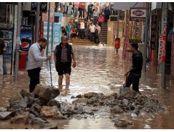 Malatya'da Sağanak Yağış Etkili Oldu