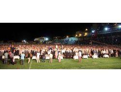 Hoşgörü Şehri Mardin'de Binlerce Kişi Dünya Çocukları İçin Bir Araya Geldi