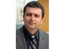 Ak Parti'li Köse: Akaydın Psikoloğa Görünmeli