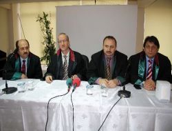 Hukukun Üstünlüğüne İnanan Avukatlar: Darbe Planlayanlar Vatana İhanet Ediyor