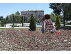 Elazığ'da Parklar Yaza Hazırlanıyor