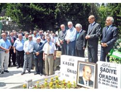 Eski Adalet Partisi Milletvekili Önadım Kabri Başında Anıldı