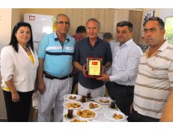 Muratpaşa İlçesinde Yenilenen Taksi Duraklarından Esnaf Memnun