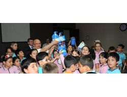 Osmanbey Koleji Öğrencileri Engelliler İçin 10 Bin Kapak Topladı