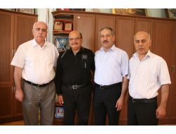 Başkan Günel Müftülere Plaket Verdi