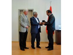 Eski Bakan Zeki Ergezen Rektör İnanç'ı Ziyaret Etti