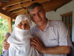 "Her Namaz Sonrası Meclis Başkanı Şahin'e Dua Ediyorum!"