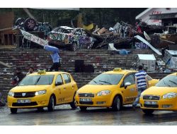 TAKSİM NORMALE DÖNÜYOR