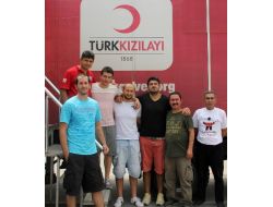 Milli Hentbolcular Kızılay'a Kan Bağışladı