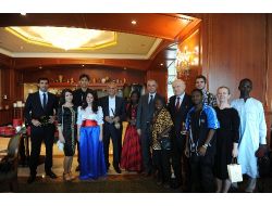 Süzer: Güzel Türkçe Konuşan Öğrencileri Görünce Okulların Kalitesini Anlıyoruz