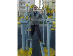 Parklar Herkesi Spor Yapmaya Çağırıyor