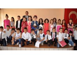 Öğrencilerin Yıl Sonu Gösterisi Ailelerinin Beğenisini Kazandı