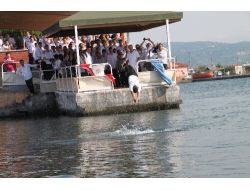 Denizcilik Meslek Lisesi Öğrencileri, Diplomalarını Denizden Aldı