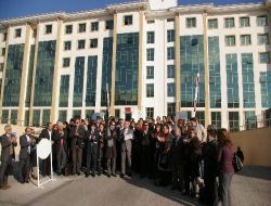 Antalya Barosu, Adliye Otoparkının Avukatlara Ücretli Yapılmasını İnsan Haklarına Aykırı Buldu