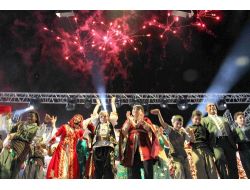 Diyarbakır’da ‘dünya Çocukları’ Sevgisi Stada Sığmadı