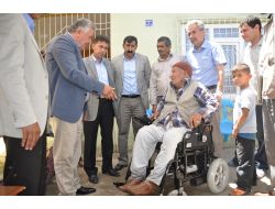 Siirt Belediyesi, 6 Engelliye Akülü Tekerlekli Sandalye Verdi