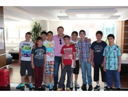 Şoray Uzun, Yusuf Tanık Öğrencilerini Ziyaret Etti