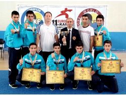 Bursa Büyükşehirli Kareteciler Avrupa Üçüncüsü Oldu