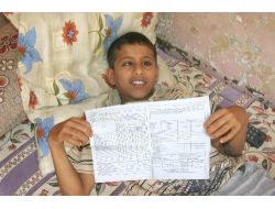 Gezi Parkı Protestolarında Köprüden Atılınca Ayağı Kırılan Ferdi Karnesini Aldı