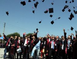 Yeşilyurt Myo İkinci Mezunlarını Verdi