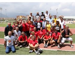 Geleneksel Spor Oyunları Kompleksi’ne Sporculardan Övgü