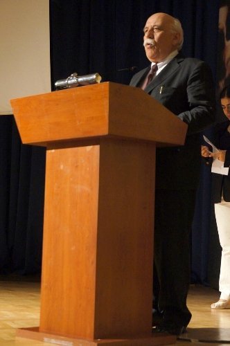 Bakan Avcı Yılın Kaliteli Okul Ve Ekiplerini Ödüllendirdi