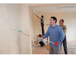 İmamlardan Oluşan Ekip Yaz Kur'an Kurslarını Boyadı