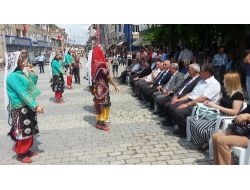 Karagöz Şenlikleri Büyük Halk Yürüyüşü İle Başladı