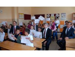 Vali Çınar, Öğrencilerin Karne Sevincine Ortak Oldu