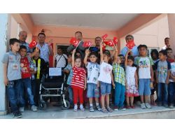 Öğrenciler Topladıkları Mavi Kapakla Bir Engellinin Hayatını Değiştirdi