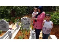 Maden Şehidinin İlk Okula Giden Oğlu, Karnesiyle Babasının Mezarına Koştu