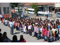 Yozgat’ın İlçelerinde Öğrencilerin Karne Sevinci