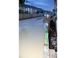 Kütahya'da Sağanak Yağış: 20 Evi Su Bastı