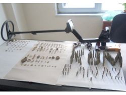 Uşak’ta Tarihi Eser Ve Silah Operasyonu