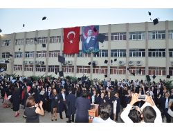 Kozan Meslek Yüksek Okulu'nda Mezuniyet Coşkusu