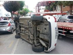 Otomobil Devrildi: 3 Yaralı