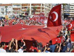 GEZİ PARKI'NA DESTEK MİTİNGİ
