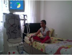 Kendi Diyalizini Kendi Yapıyor