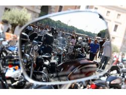 Harley Davidson Tutkunları Vatikan'da Ayine Katıldı