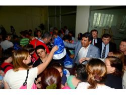 Beylikdüzü Yaz Spor Okulları’na Katılan Çocuklar Kıyafetlerini Aldı