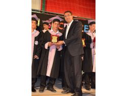 Özel Samanyolu Kudret Ünal İlköğretim Okulu'nda Mezuniyet Coşkusu