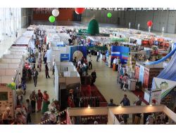 Ruslar, Moskova Helal Ürünler Fuarı’nda Sıraya Girdi