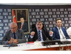 "Yürümekle İktidar Olunmaz, Projelerinizi Halka Anlatın"