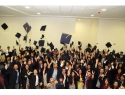 Mühendislik Mimarlık Fakültesi'nde Diploma Töreni